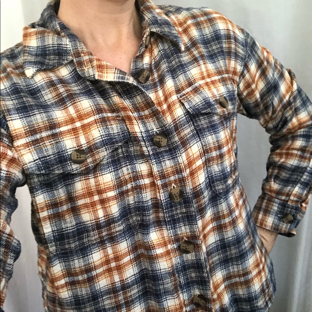 American Eagle, Plaid/Flannel/Crop/Button down, XS